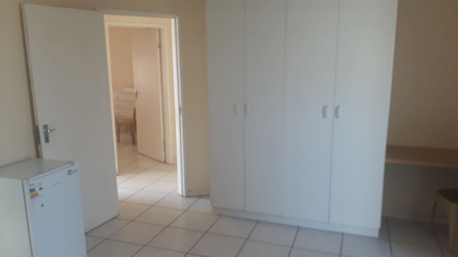 To Let 1 Bedroom Property for Rent in Summerstrand Eastern Cape